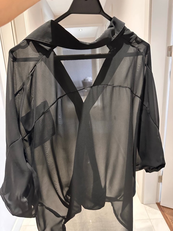 V Yaka Transparan Siyah Kadın Gömlek - Görsel 2