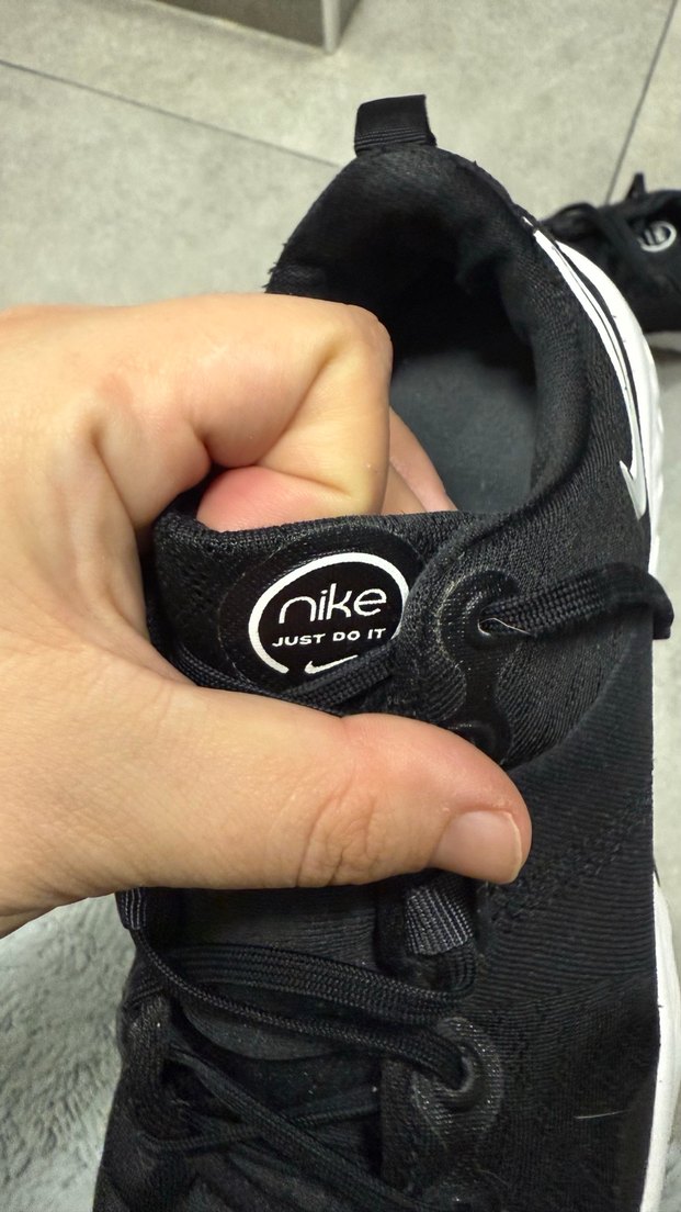 Siyah Bağcıklı Kadın Spor Ayakkabı - Görsel 3