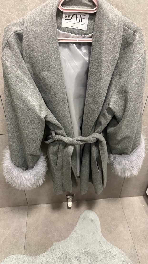 Kadın Gri Kısa Kürklü Ceket - Görsel 2