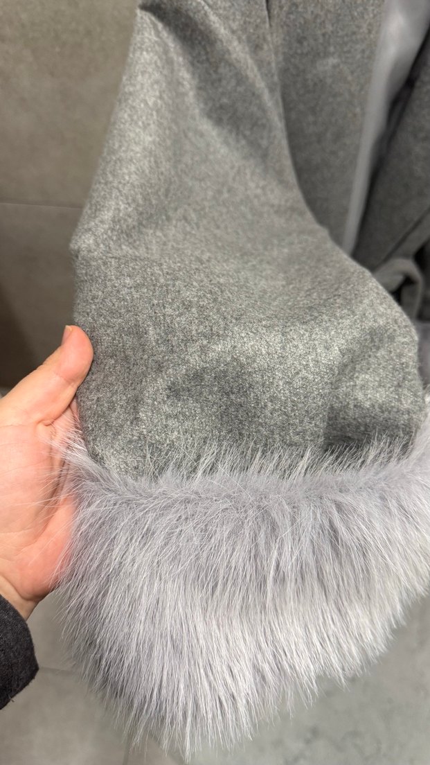 Kadın Gri Kısa Kürklü Ceket - Görsel 4