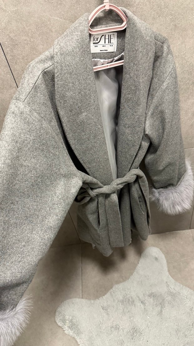 Kadın Gri Kısa Kürklü Ceket - Görsel 5