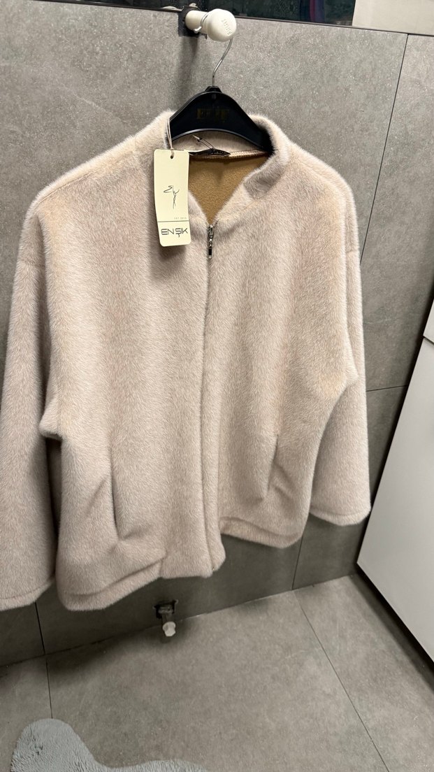 Bej Kadın Peluş Kısa Ceket - Görsel 2