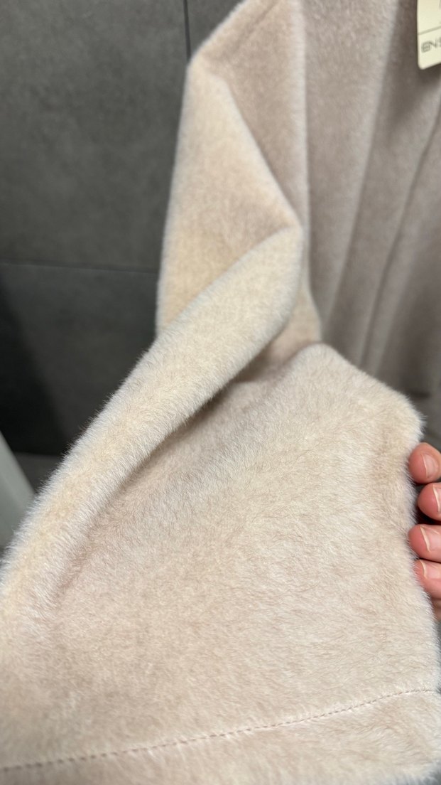 Bej Kadın Peluş Kısa Ceket - Görsel 3