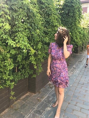 Trendyol & Milla Trendyol çiçek desenli elbise