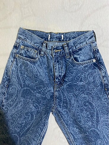 Zara Desenli mavi renk bol paça jean