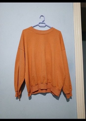 Bej Renkli Uzun Kollu Salaş Sweatshirt