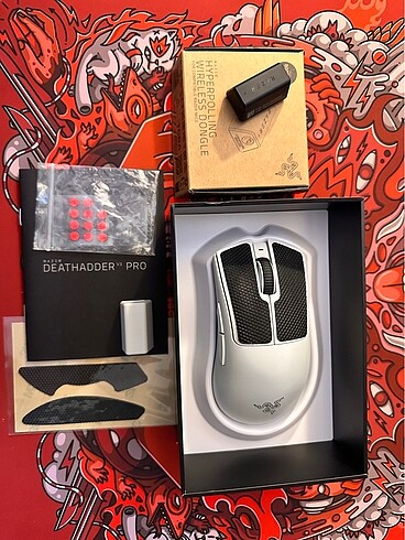 Razer Deathadder v3 Pro + 8K Hz Dongle