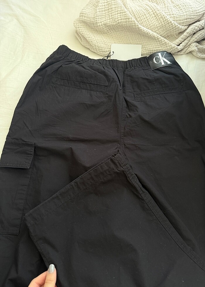 Calvin klein orjinal pantolon etiketli - Görsel 4