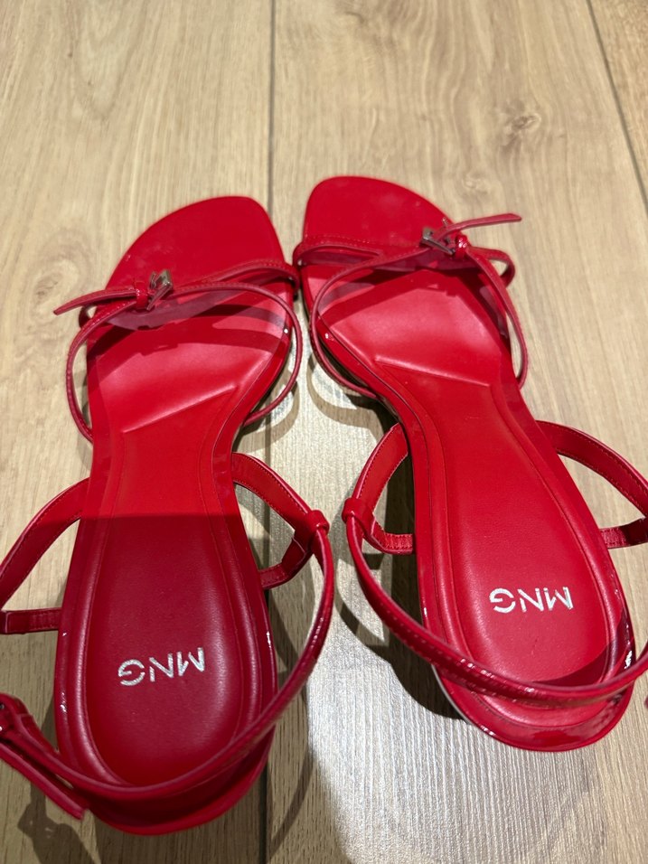 Kırmızı Rugan Tokalı İnce Topuklu Kadın Sandalet - Görsel 5