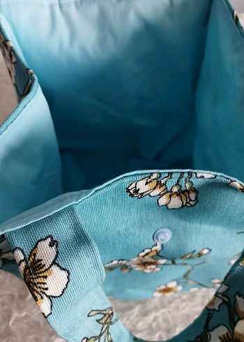 Turkuaz Çiçek Desenli Yemek Taşıma Çantası - Görsel 3