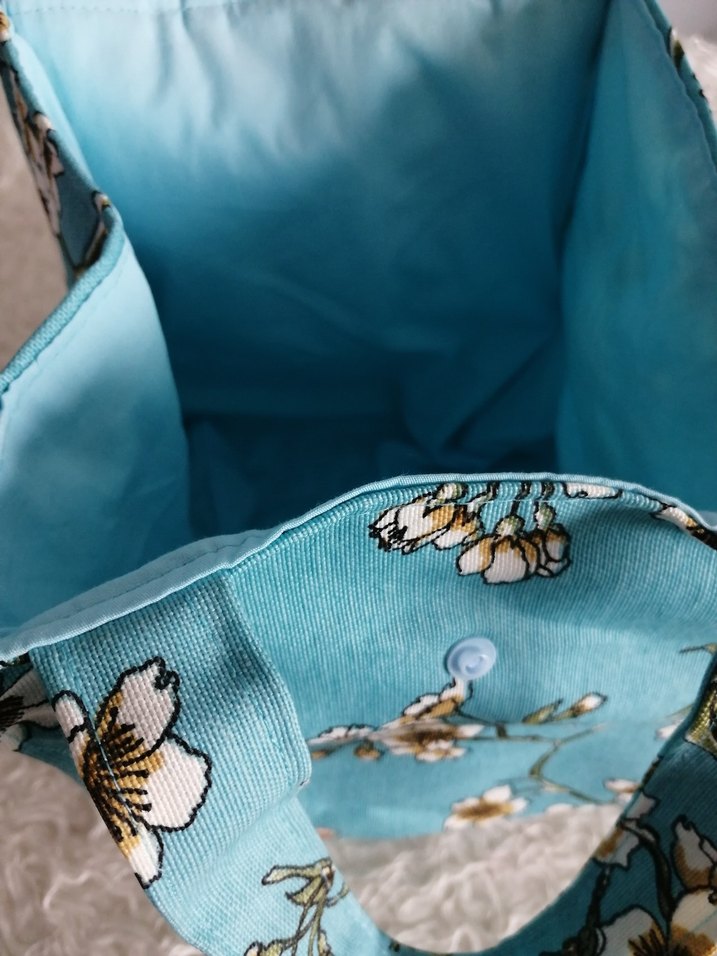 Turkuaz Çiçek Desenli Yemek Taşıma Çantası - Görsel 3