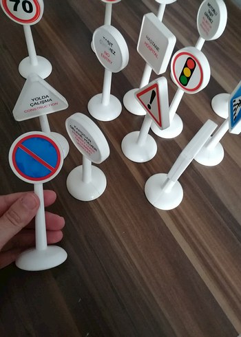 Beyaz Eğitim Trafik İşaretleri Oyuncak Seti - Görsel 3