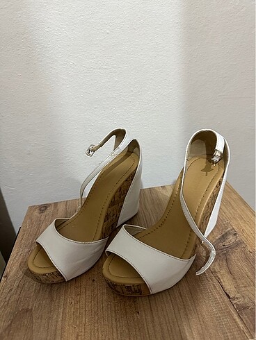 Dolgu topuk - Görsel 2