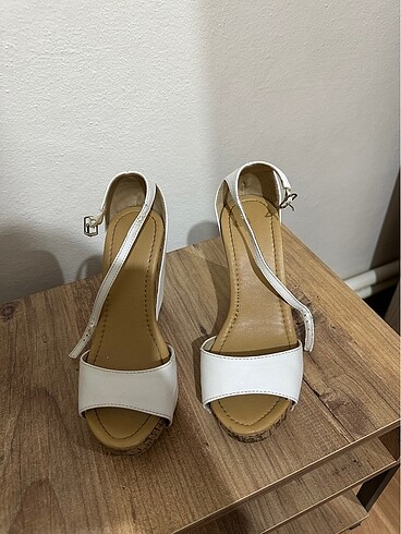 Dolgu topuk - Görsel 3