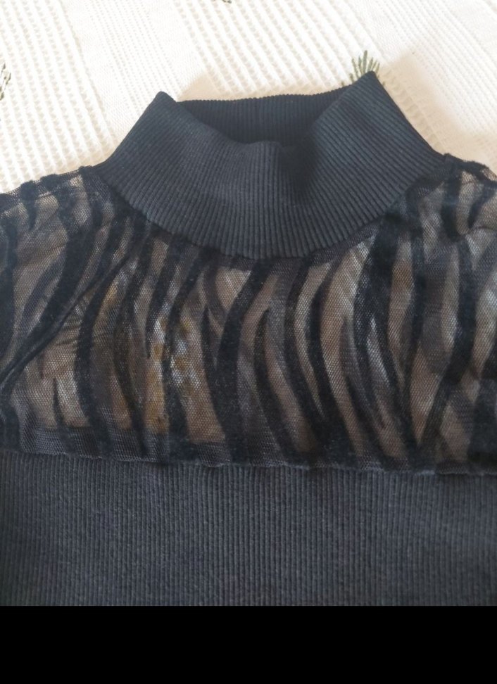 Siyah Uzun Kollu Yüksek Yakalı Triko Bluz - Görsel 2