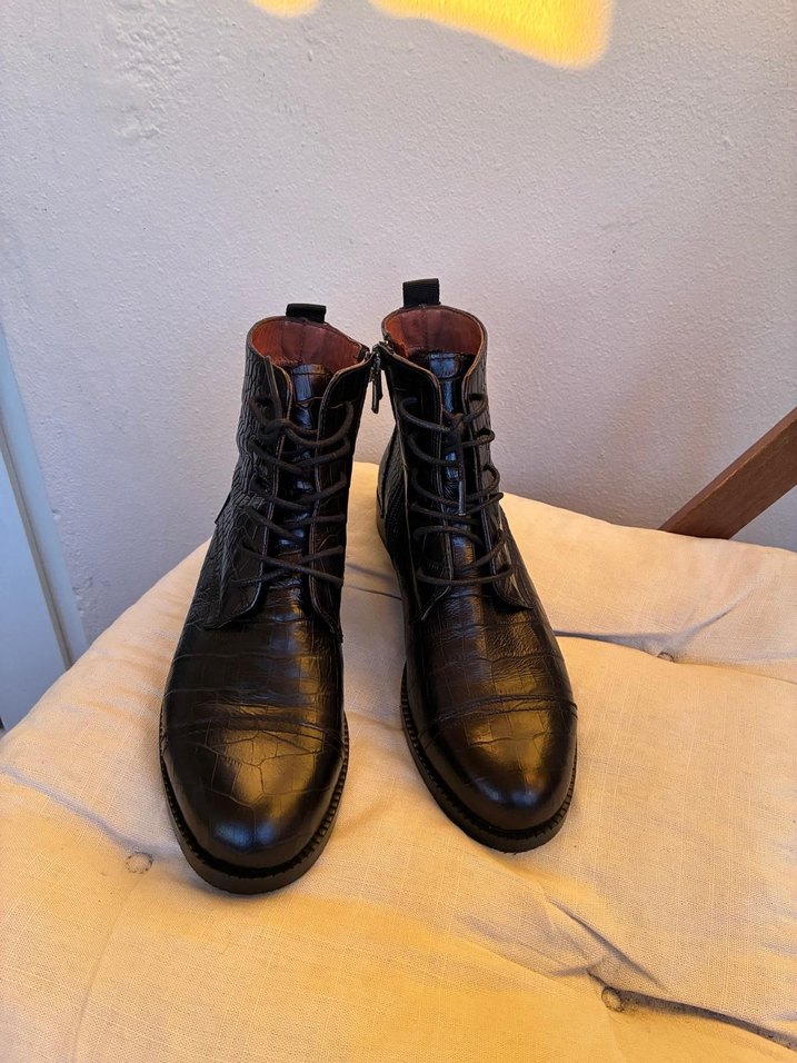 George Hogg koyu kahverengi Yılan Desenli %100 Deri Biker Bot - Görsel 5