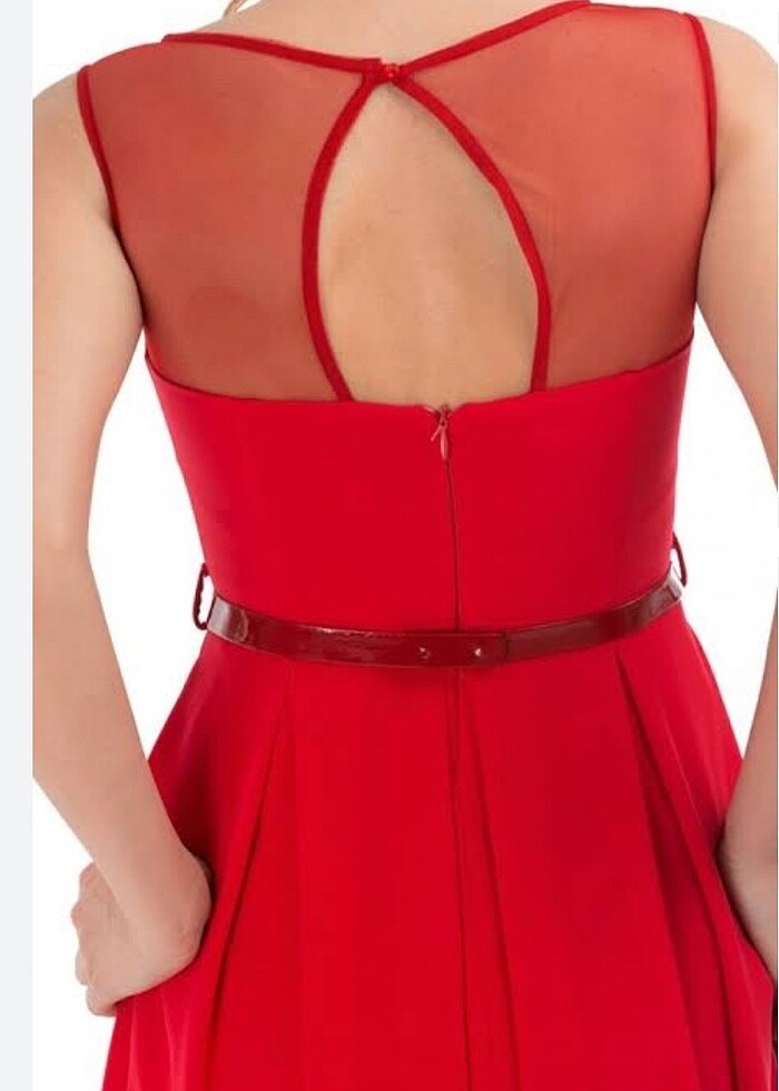 Çok şık gece elbisesi - Görsel 2