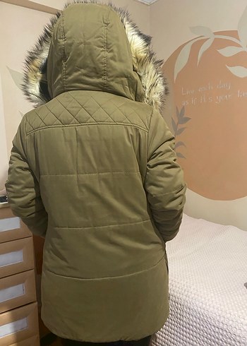 Kürk Detaylı Kahverengi Midi Kaban - Görsel 3