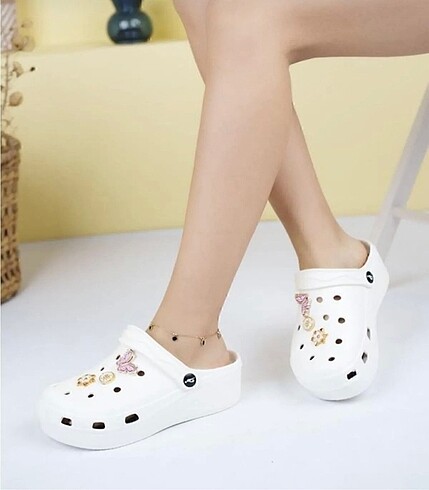 Beyaz masaj tabanlı crocs  terlik - Görsel 2