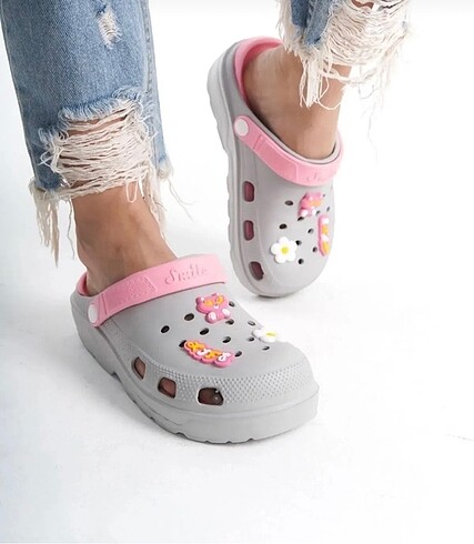 Gri crocs terlik