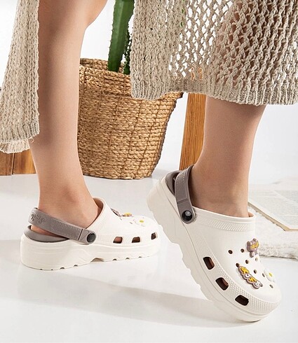 Krem crocs terlik - Görsel 2