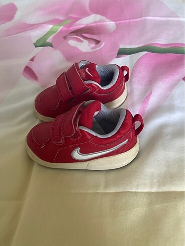 Nike ORJİNAL NİKE ÇOCUK AYAKKABISI