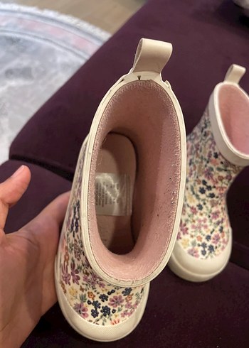 H&M Çiçek Desenli Kız Çocuk Yağmur Çizmesi