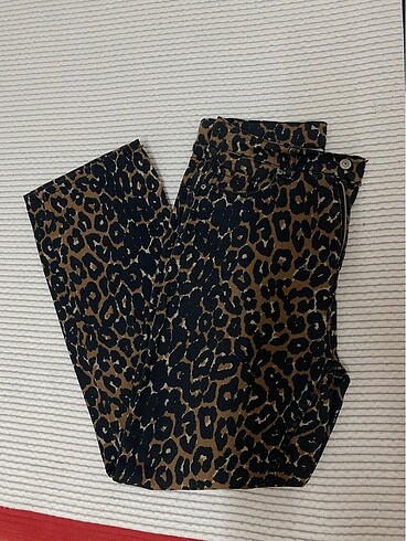 Diğer LEOPAR DESENLİ JEAN