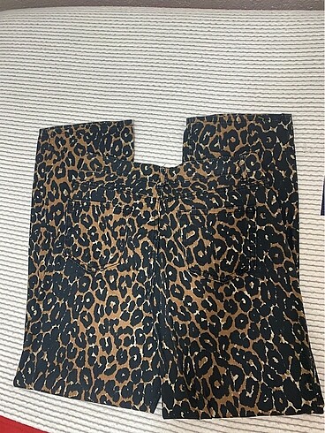 38 Beden LEOPAR DESENLİ JEAN