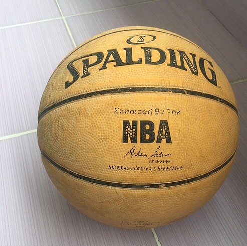 Orijinal basketbol topu