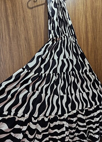 s Beden Zebra Desenli Boyundan Bağlamalı hem şık hem de günlük kullanabi