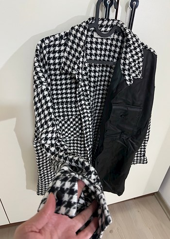 Düğmeli Siyah Beyaz Kareli Kadın Gömlek - Görsel 2