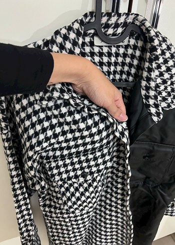 Düğmeli Siyah Beyaz Kareli Kadın Gömlek - Görsel 3