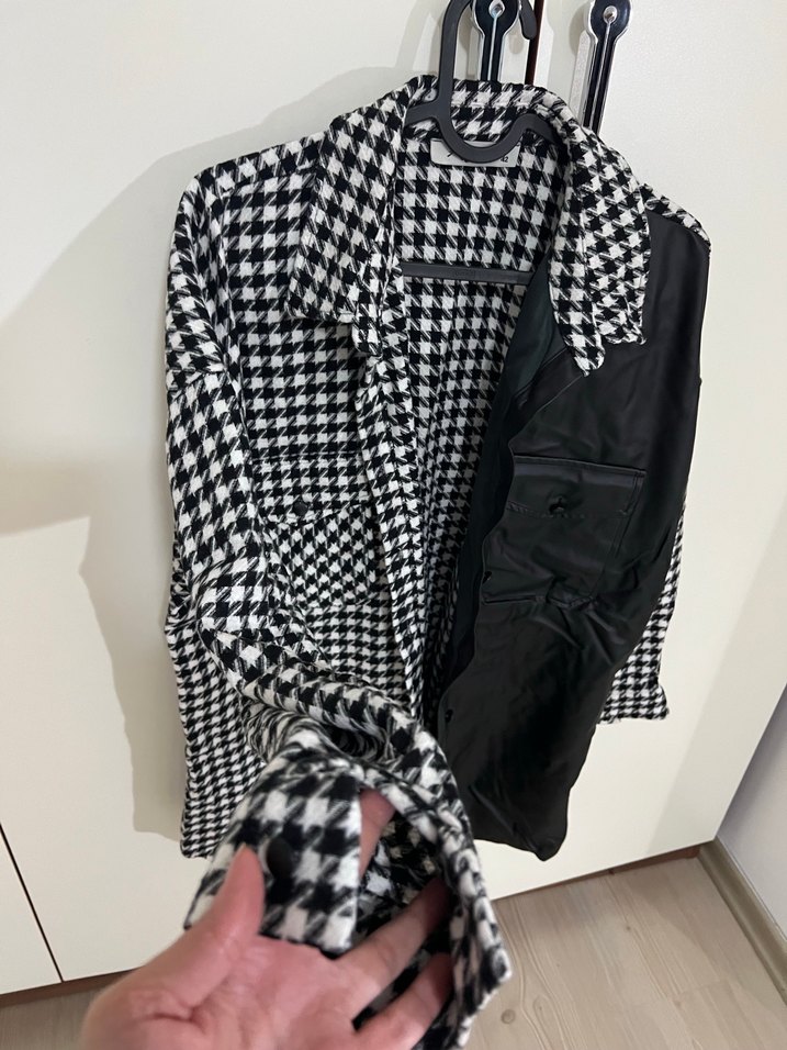 Düğmeli Siyah Beyaz Kareli Kadın Gömlek - Görsel 2