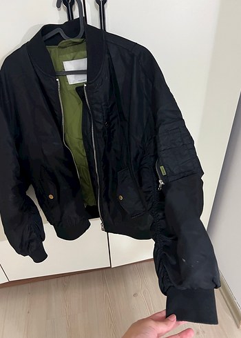 Bershka Siyah Fermuarlı Oversize Kadın Bomber Ceket - Görsel 5