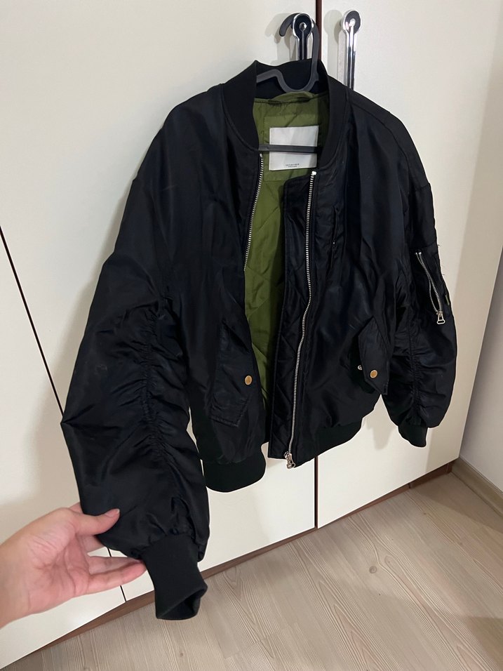 Bershka Siyah Fermuarlı Oversize Kadın Bomber Ceket - Görsel 4