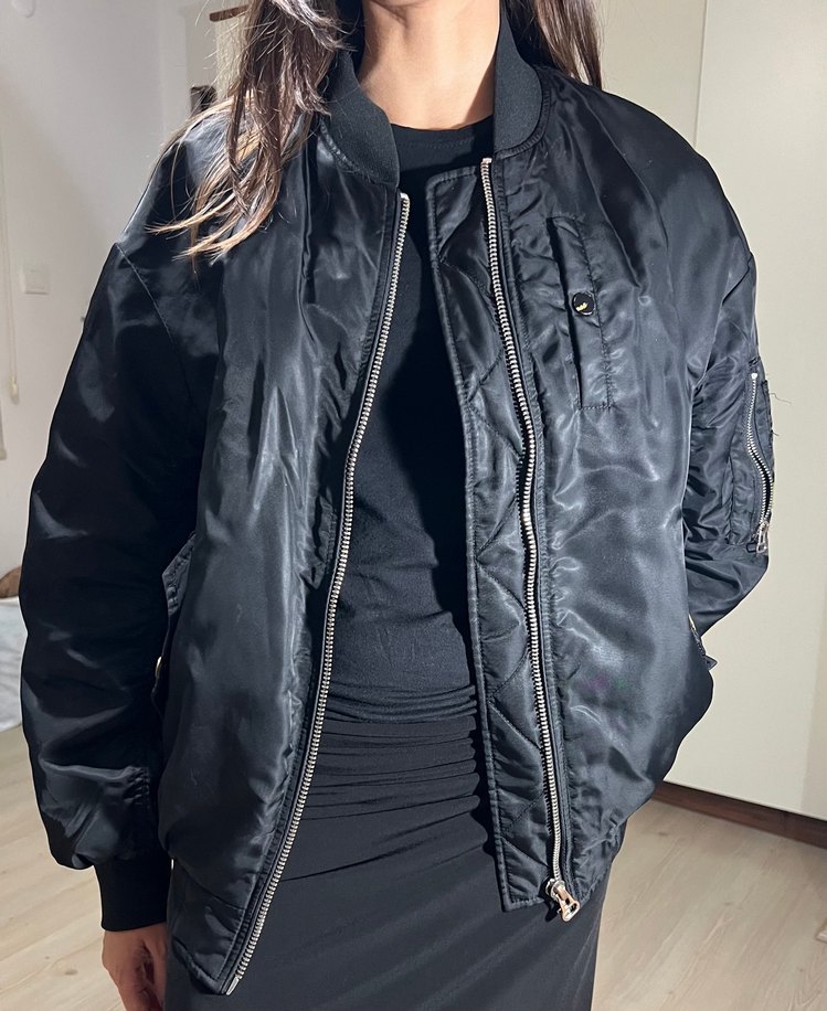Bershka Siyah Fermuarlı Oversize Kadın Bomber Ceket - Görsel 3