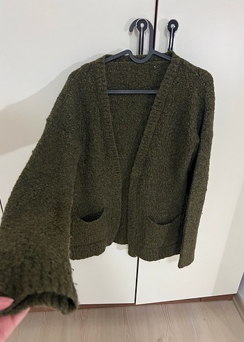 Haki Yeşil Kadın Yün Hırka - Görsel 3