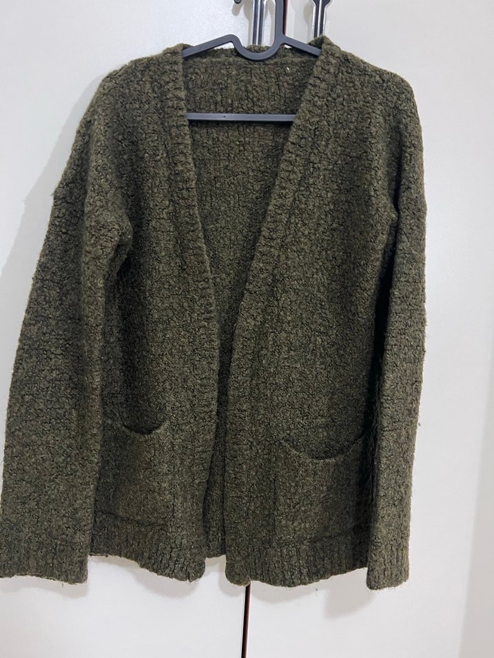 Haki Yeşil Kadın Yün Hırka - Görsel 4