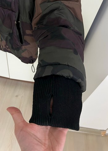 Kürk Detaylı Kamuflaj Kadın Kışlık Şişme Mont - Görsel 3