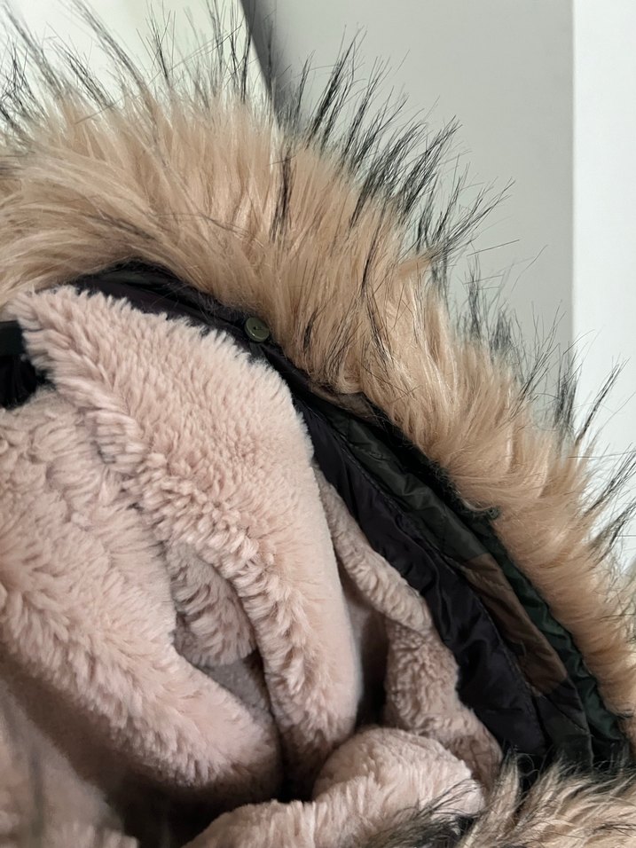 Kürk Detaylı Kamuflaj Kadın Kışlık Şişme Mont - Görsel 5