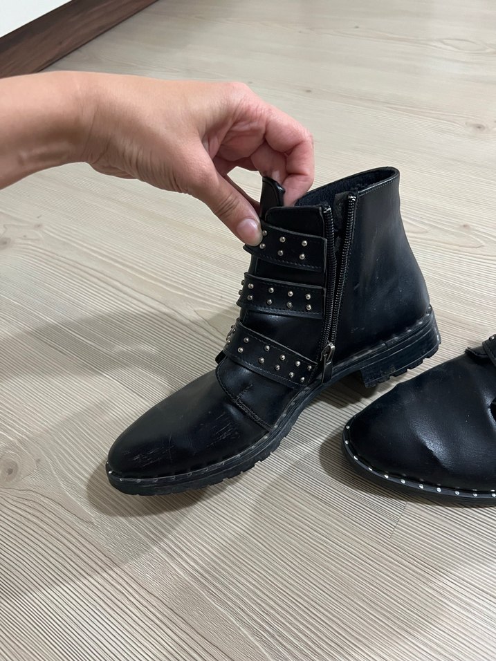 Siyah Deri Tokalı Bot - Görsel 4