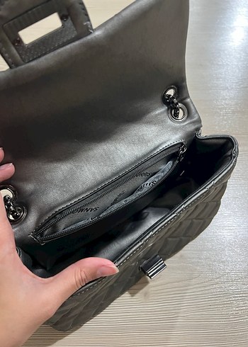 Parlak Gri Gümüş Deri Kapitone Kadın Çanta - Görsel 7