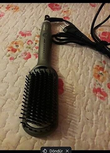 Saç tùzleştirici ve 3 şişeye yakın bukle sac bakım kremi
