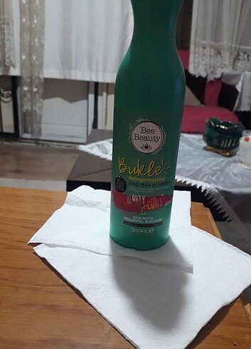 Saç tùzleştirici  ve  3 şişeye yakın  bukle sac bakım kremi - Görsel 2