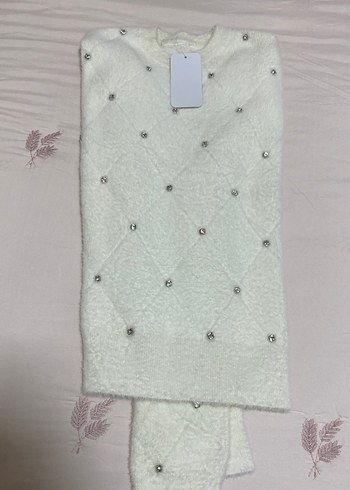 Nakışlı Beyaz Mini Triko Kazak - Görsel 2