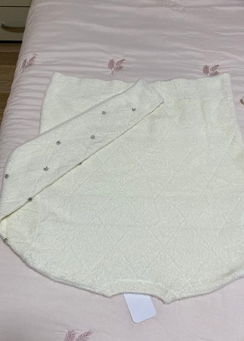 Nakışlı Beyaz Mini Triko Kazak - Görsel 3