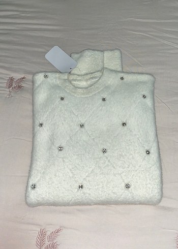 Nakışlı Beyaz Mini Triko Kazak - Görsel 4