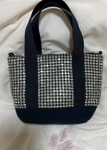 Pul İşlemeli Siyah Kadın Çantası - Görsel 3