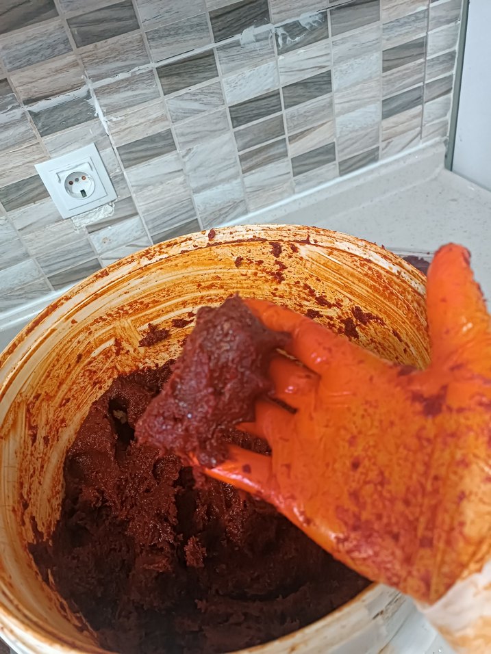 el yapımı biber salçası tatlı hijyenik ve  gıda boyasız - Görsel 4